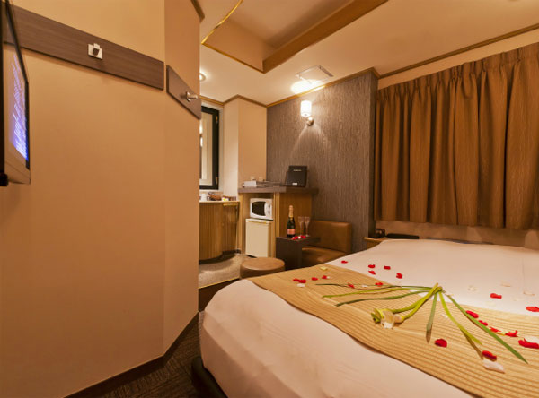 loveH_0453102444_02_1_lovehotel